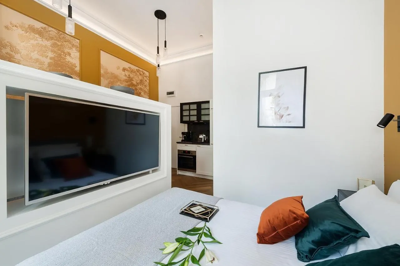 Louvre Studios - Loftaffair Krakow Apartment